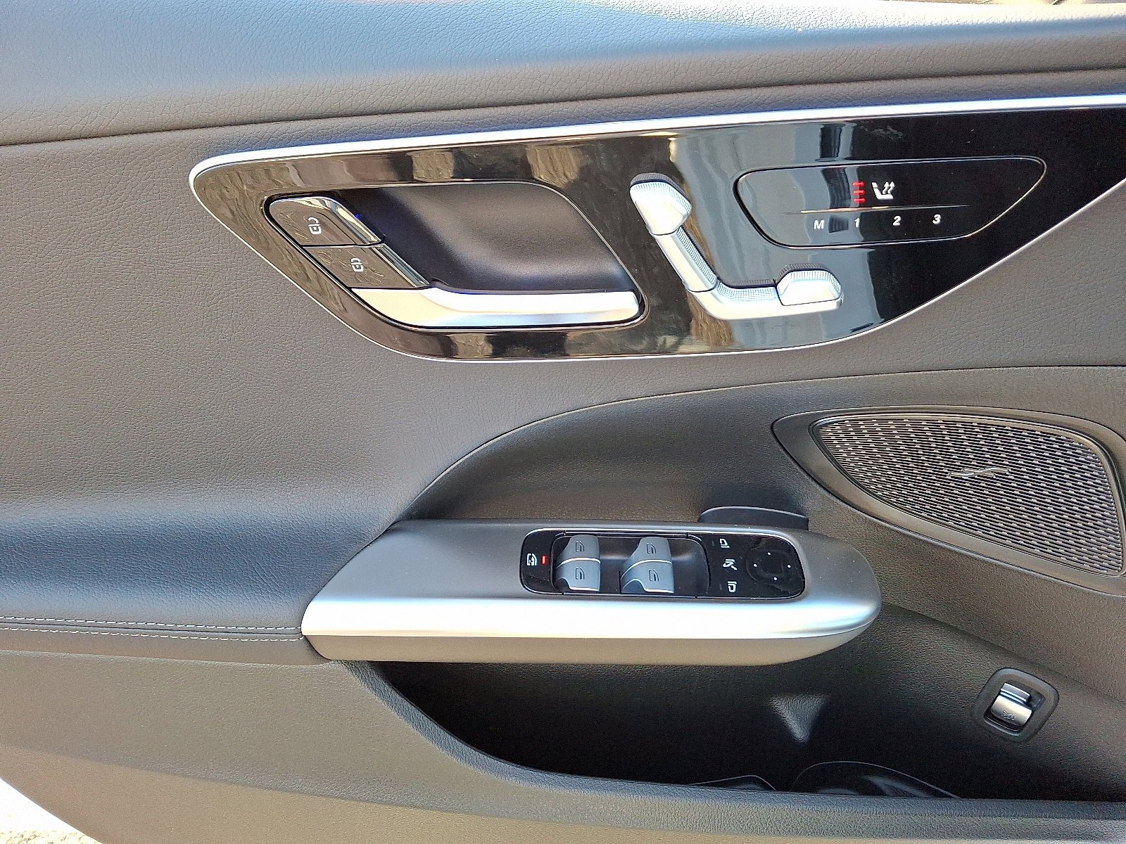 New 2026 Polar White Mercedes-Benz C 300 image 7