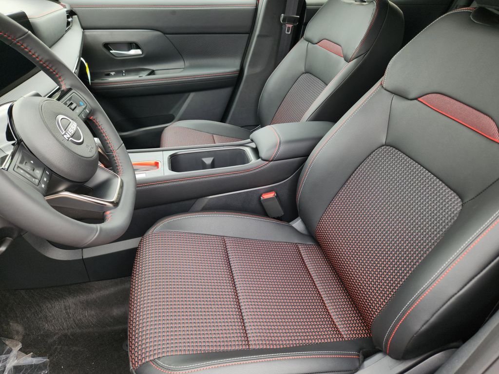 2025 Nissan Kicks SR AWD - Photo 9