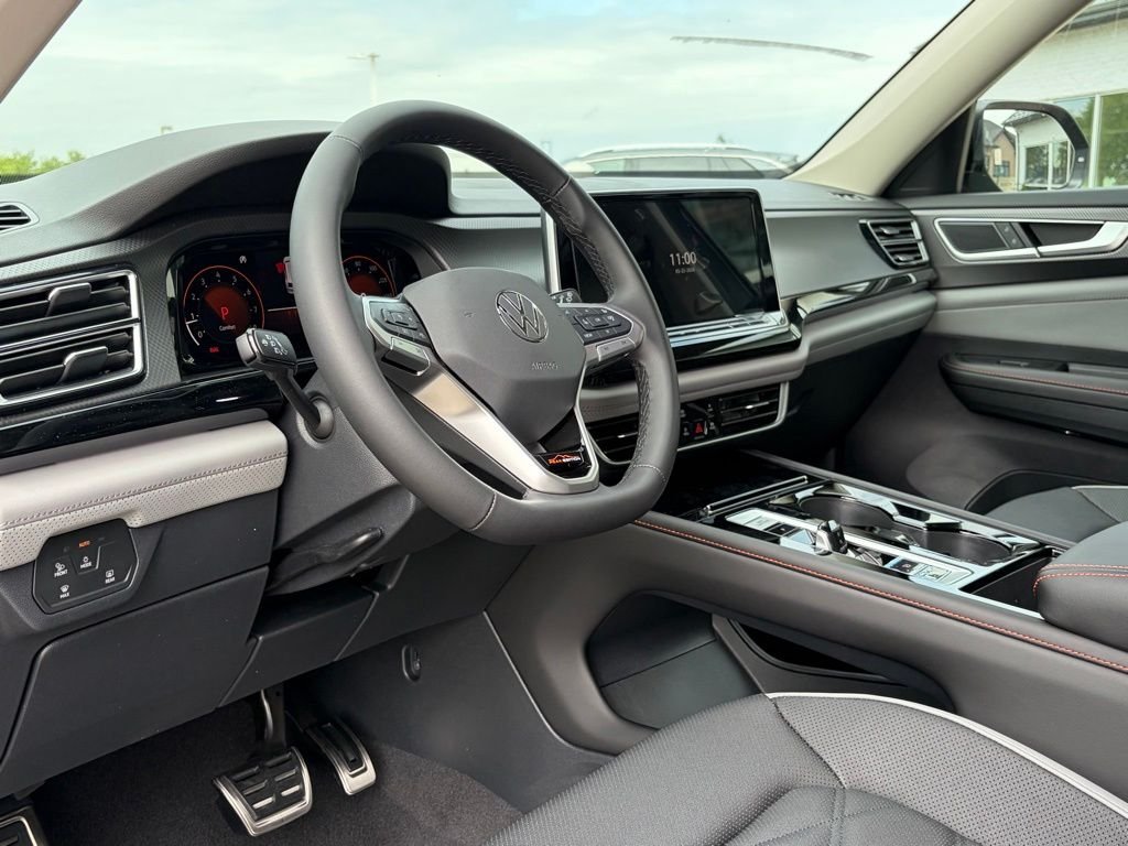 New 2026 Pure Gray Volkswagen 2.0T Peak Edition image 9
