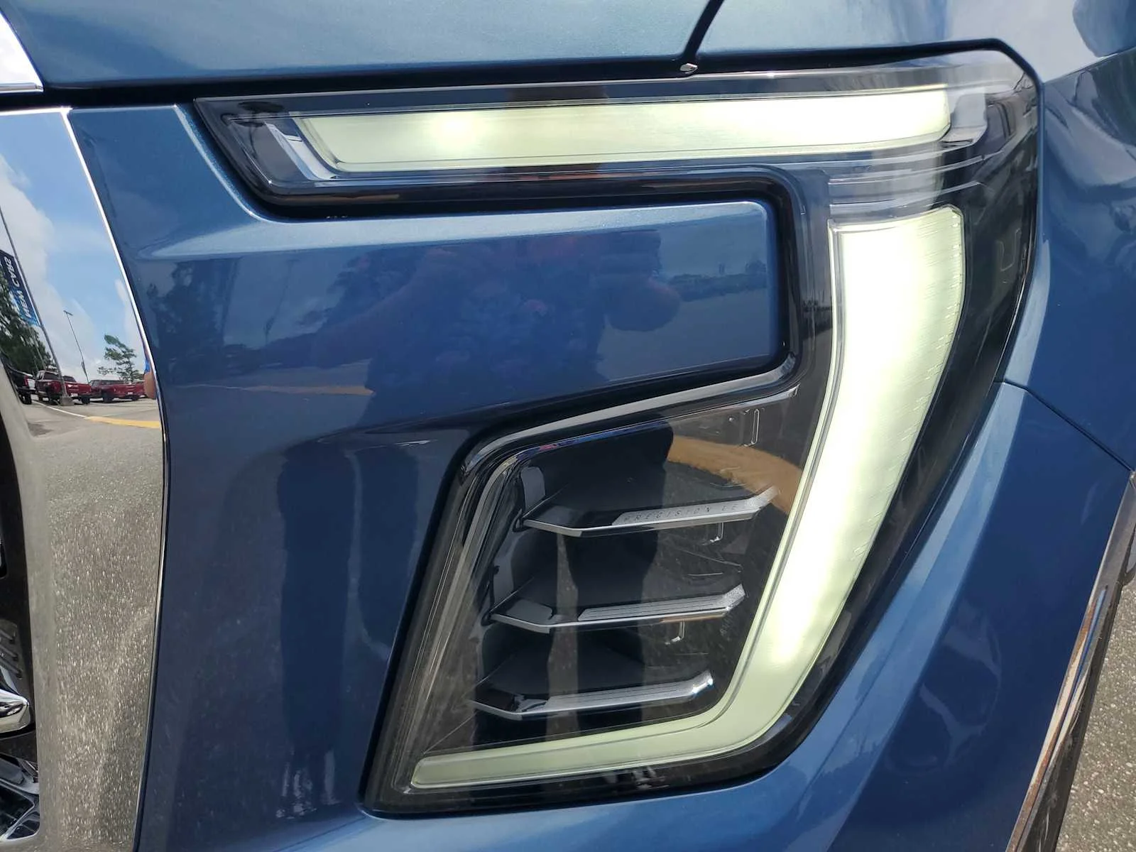 New 2026 Downpour Metallic GMC Elevation image 17