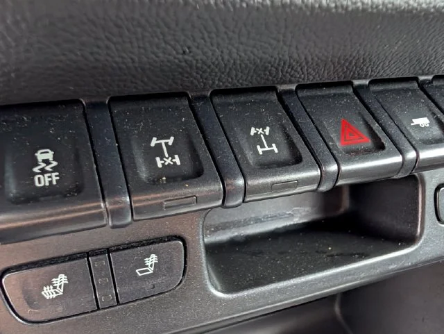 Used 2020 White Chevrolet ZR2 image 23