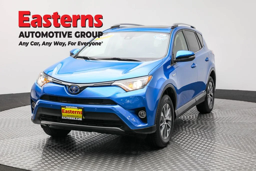 Used 2017 Blue Toyota XLE image 1
