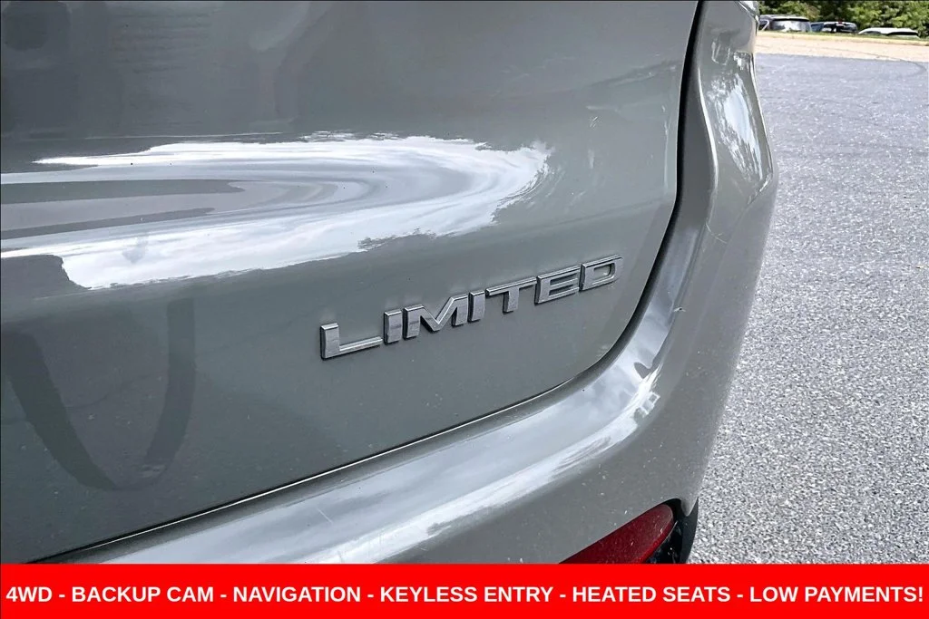 Used 2022 Gray Jeep Limited image 30