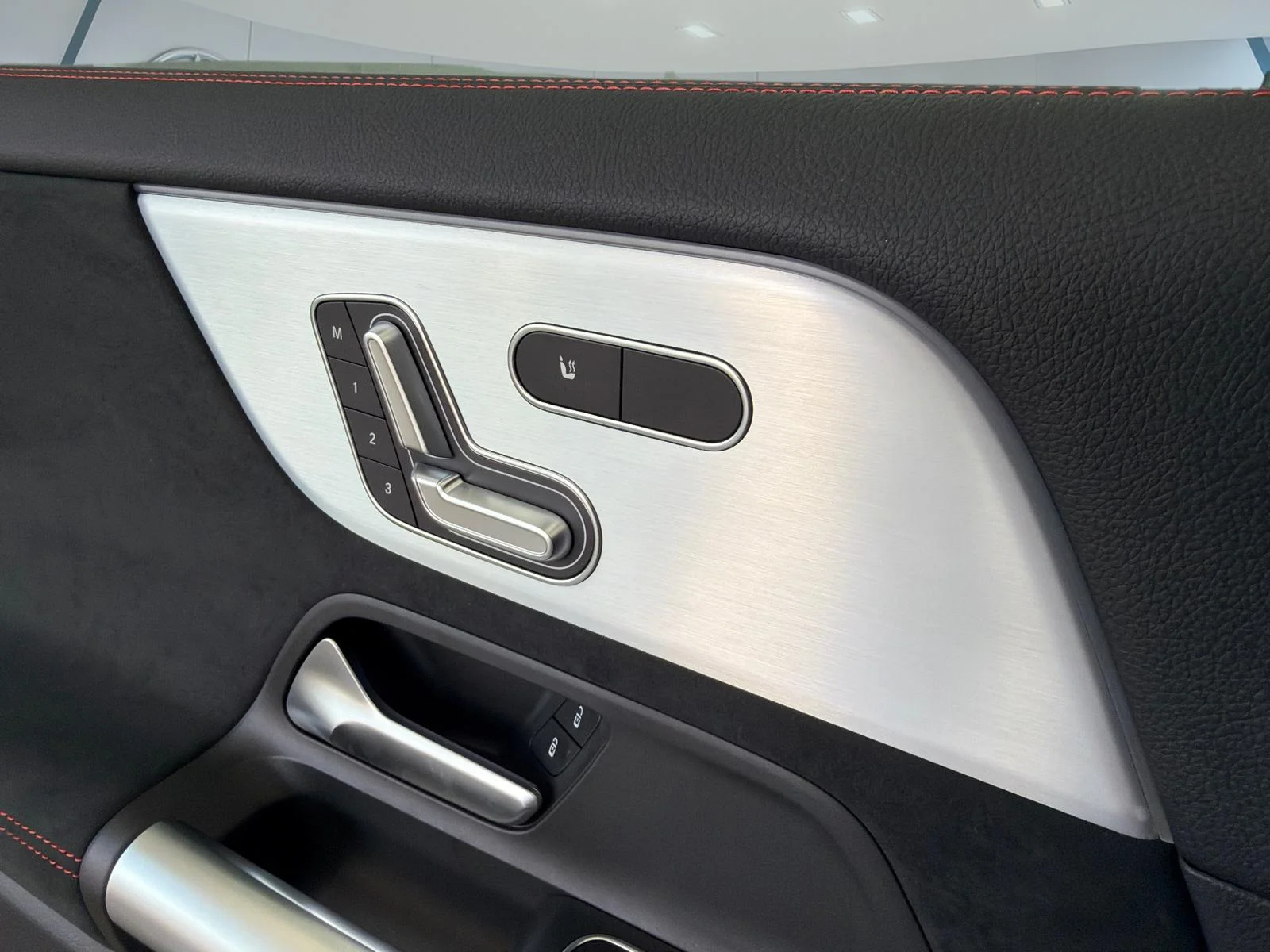 New 2026 Grey Mercedes-Benz GLA 250 4MATIC SUV image 21