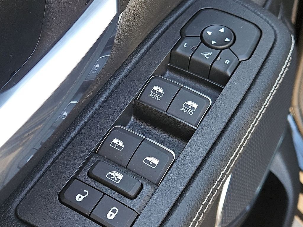 2026 RAM 1500 Laramie - Photo 13