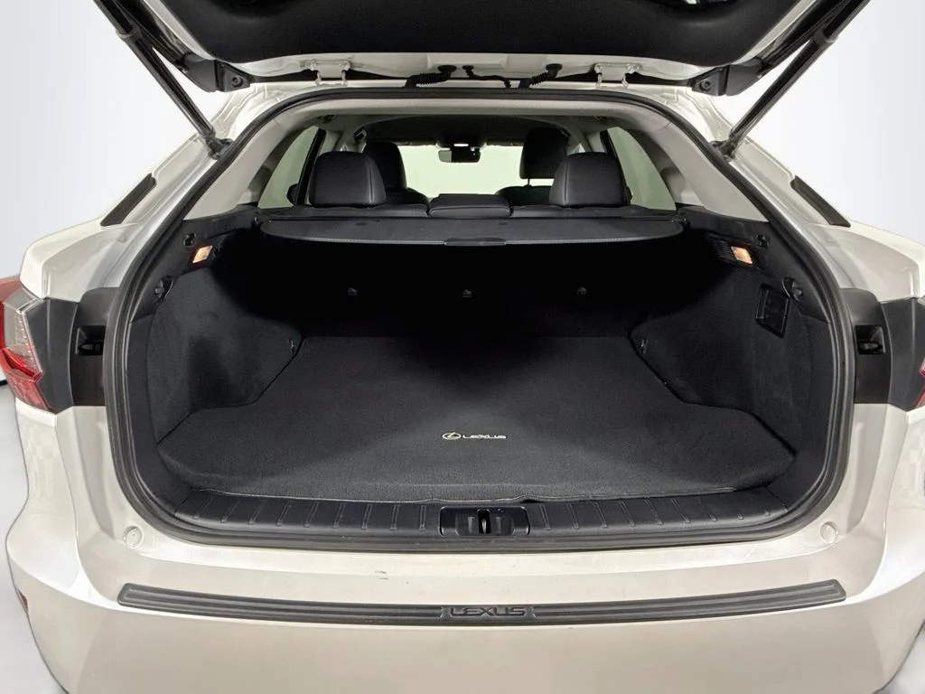 Used 2017 White Pearl Lexus 350 image 22