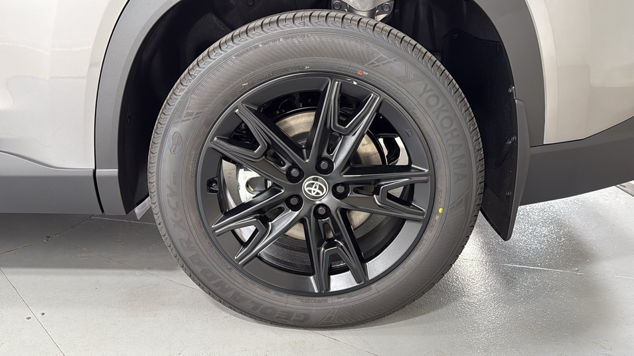 New 2026 Heavy Metal <sup>1</sup> Toyota  MAX Platinum image 24