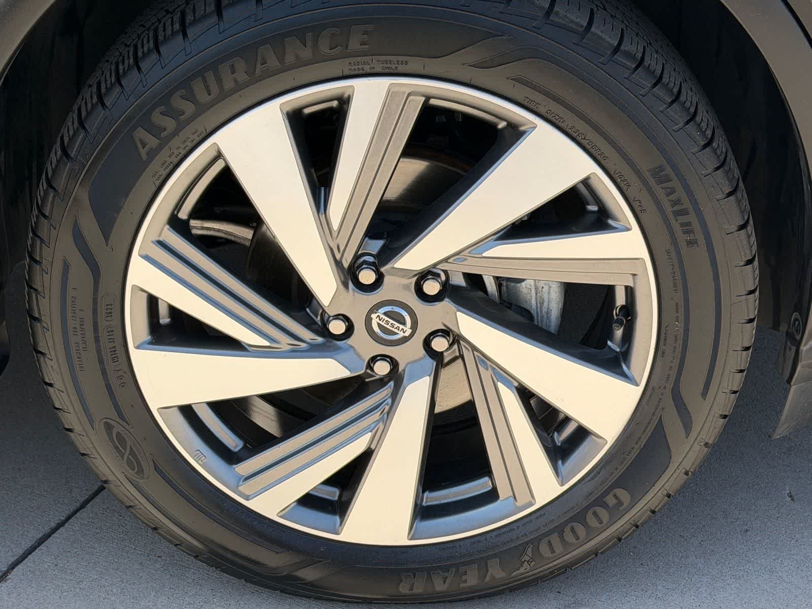 Certified Used 2020 Super Black Metallic Nissan SL image 11