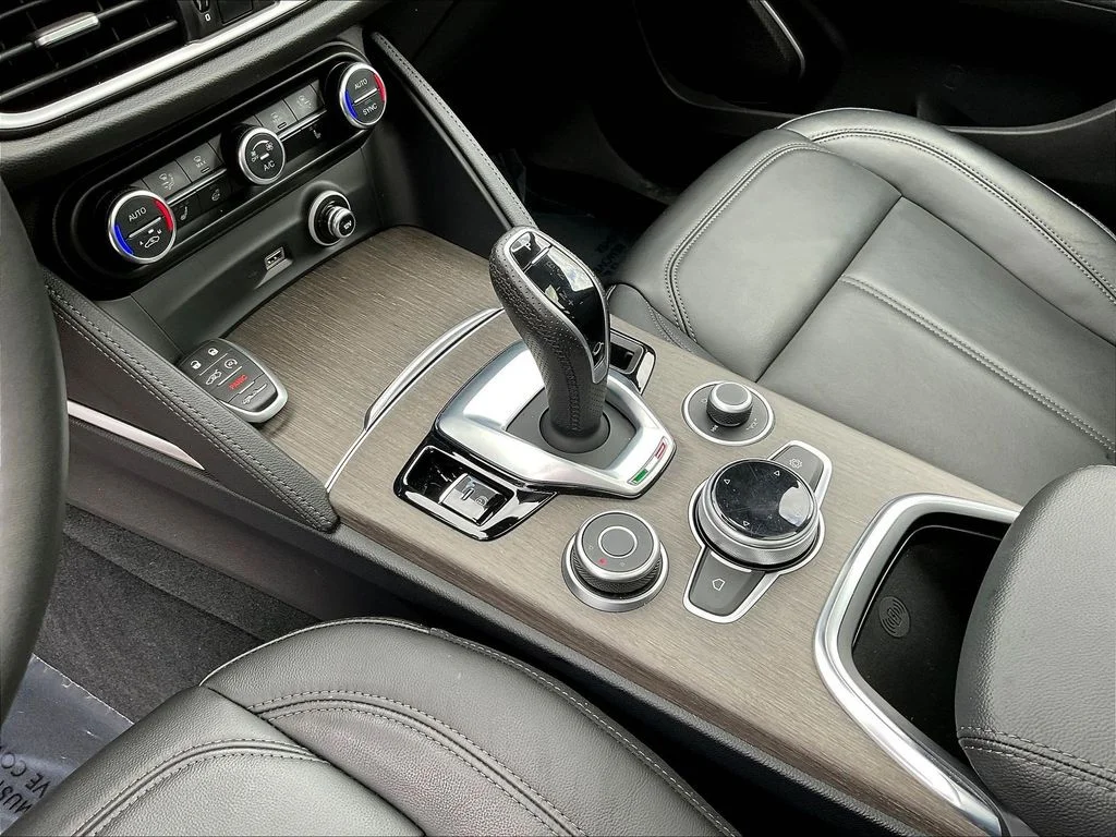 Used 2023 Vesuvio Gray Metallic Alfa Romeo Ti image 18