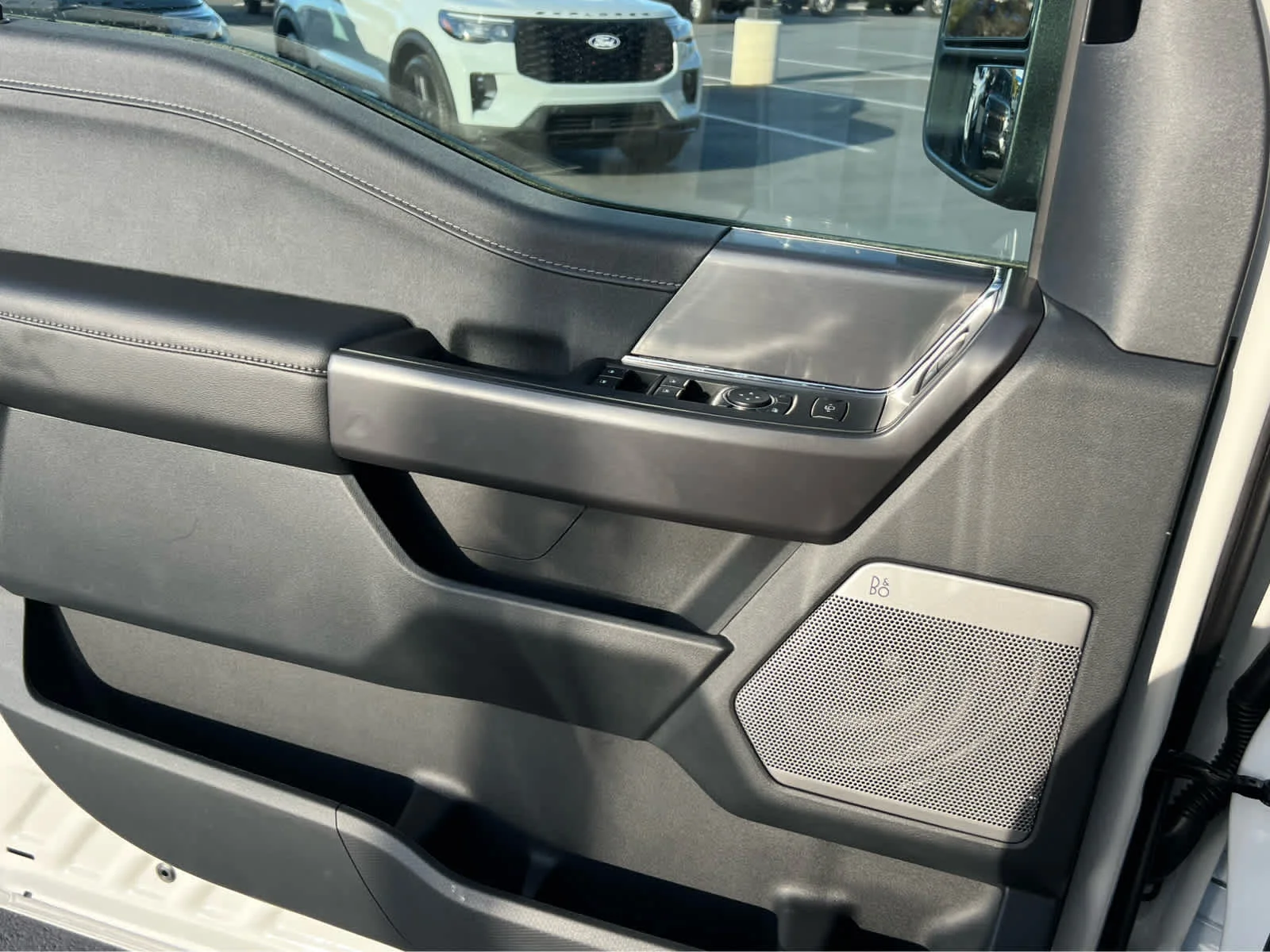 New 2026 Star White Metallic Tri-Coat Ford Lariat® image 27