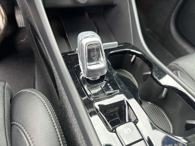 2023 Volvo XC40 Plus - Photo 32