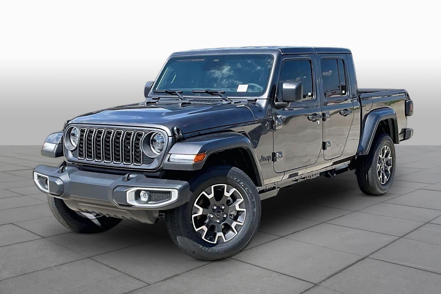 New 2026 Granite Crystal Metallic Clear-Coat Exterior Paint Jeep Sahara image 2