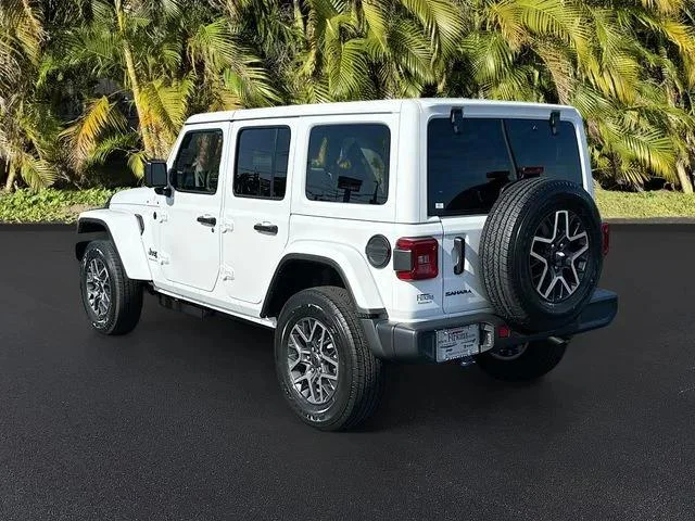 New 2026 Bright White Clear-Coat Exterior Paint Jeep Sahara image 3