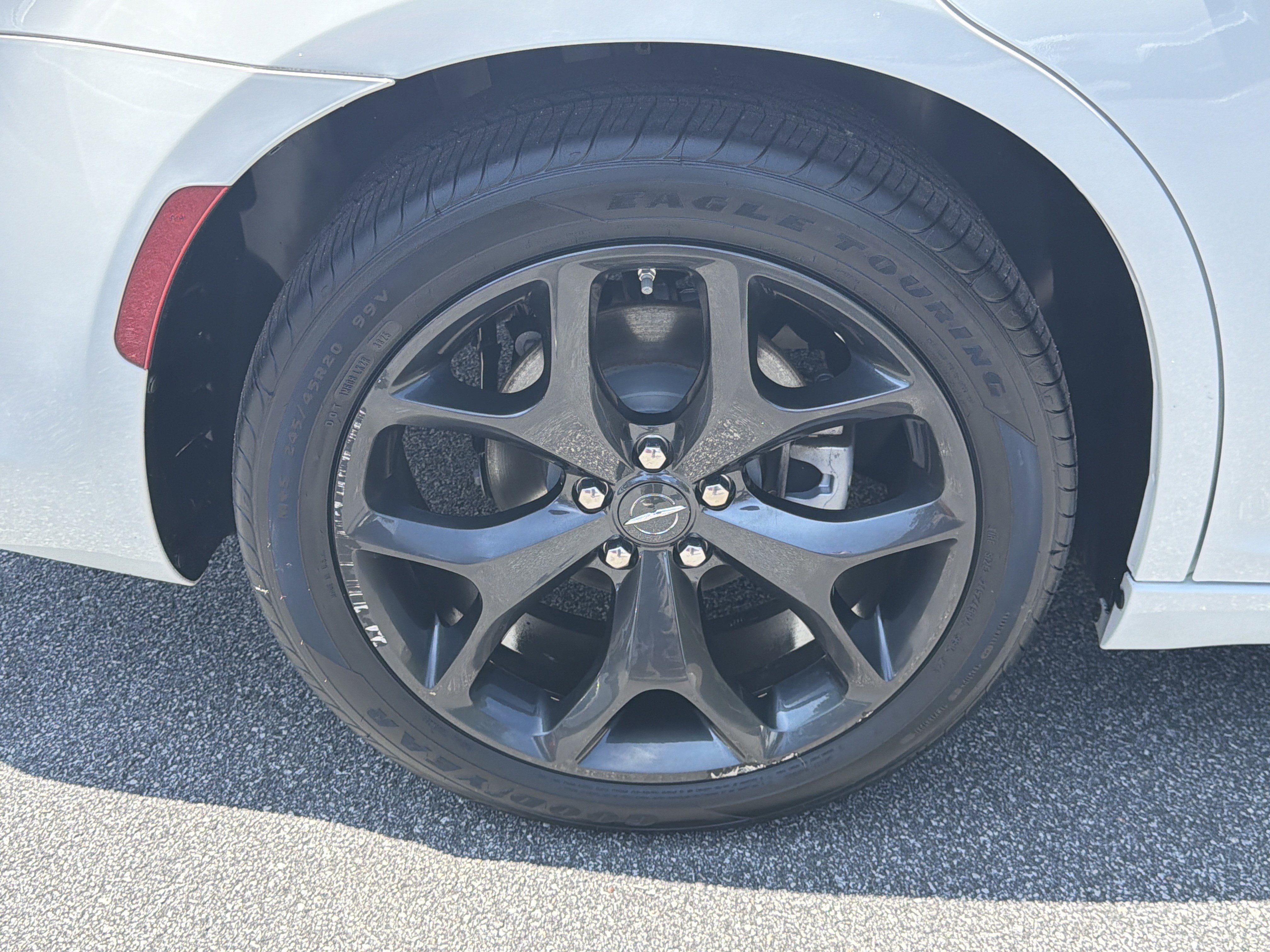 Used 2022 Bright White Clearcoat Chrysler Touring image 28