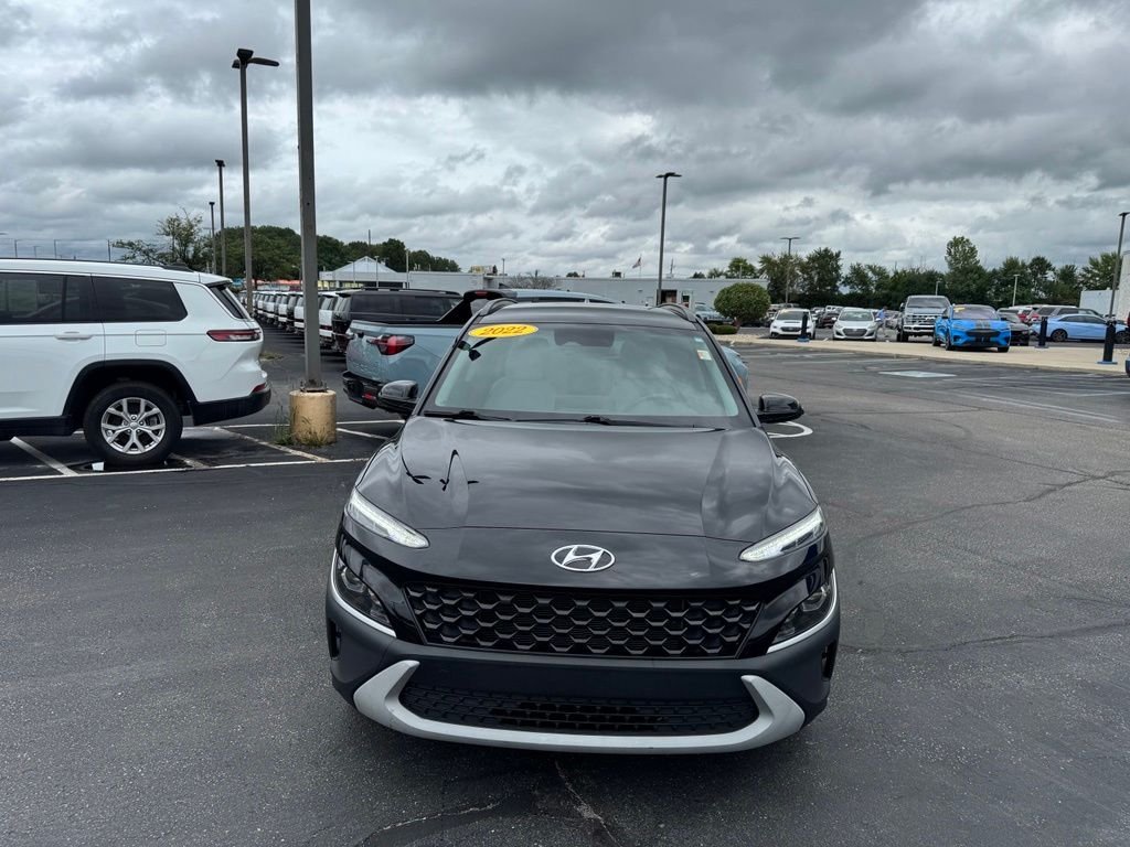Certified Used 2022 Ultra Black Hyundai SEL image 2