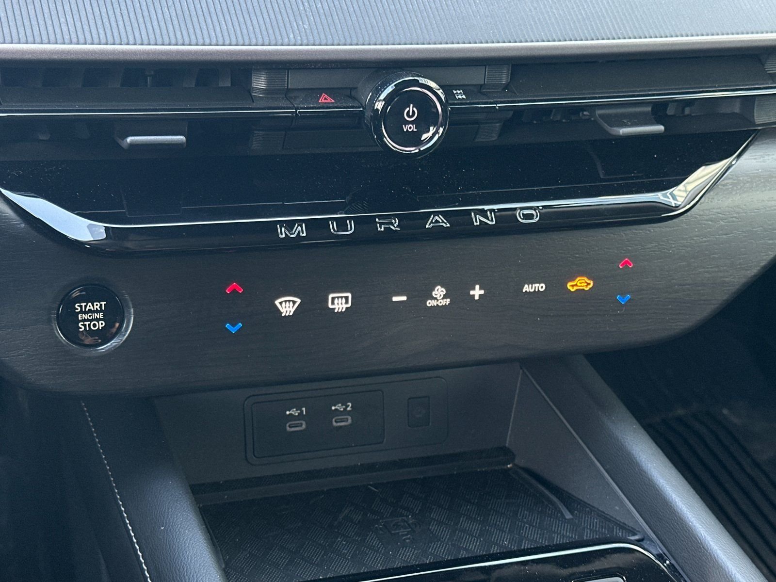 Used 2025 Super Black Nissan SV image 19