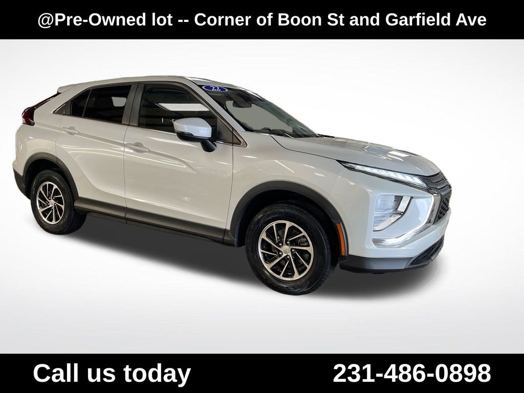 Used 2022  Mitsubishi ES image 7