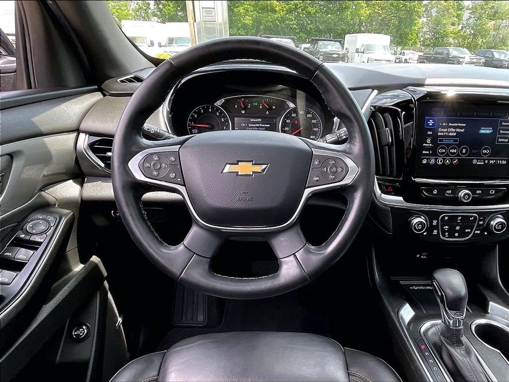Used 2023 Mosaic Black Metallic Chevrolet LT Leather image 18