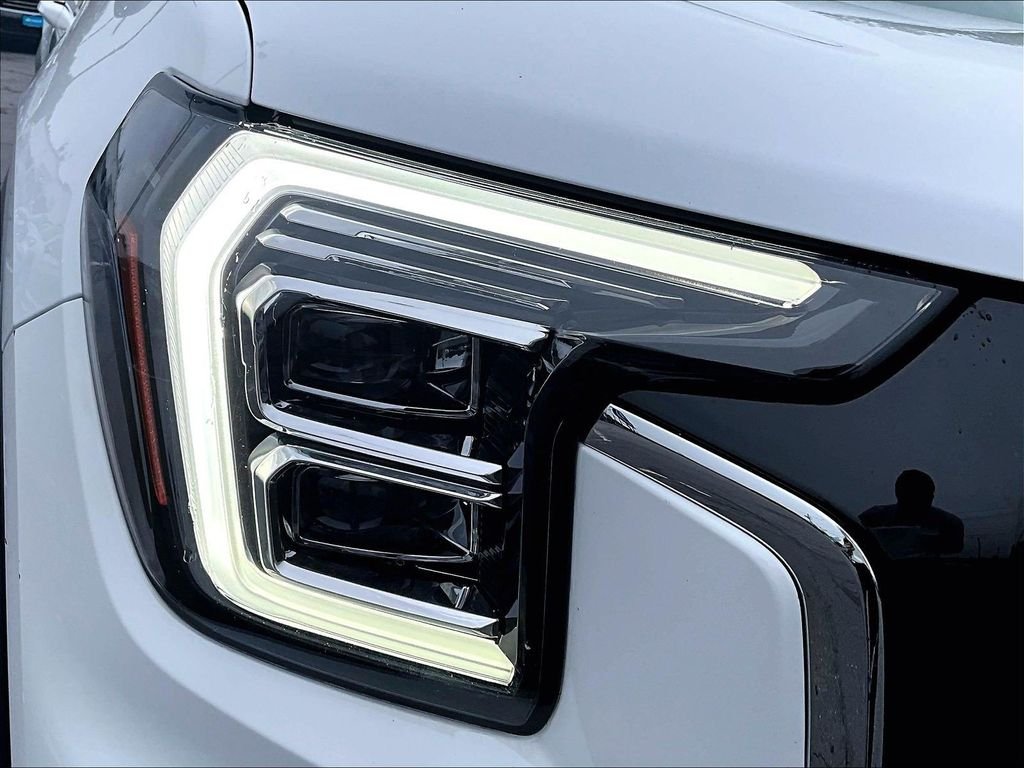 Used 2026 White GMC Elevation image 33