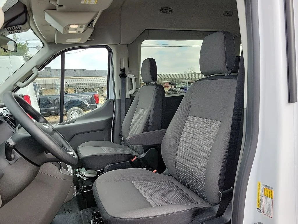2025 Ford Transit Passenger Van XLT - Photo 10