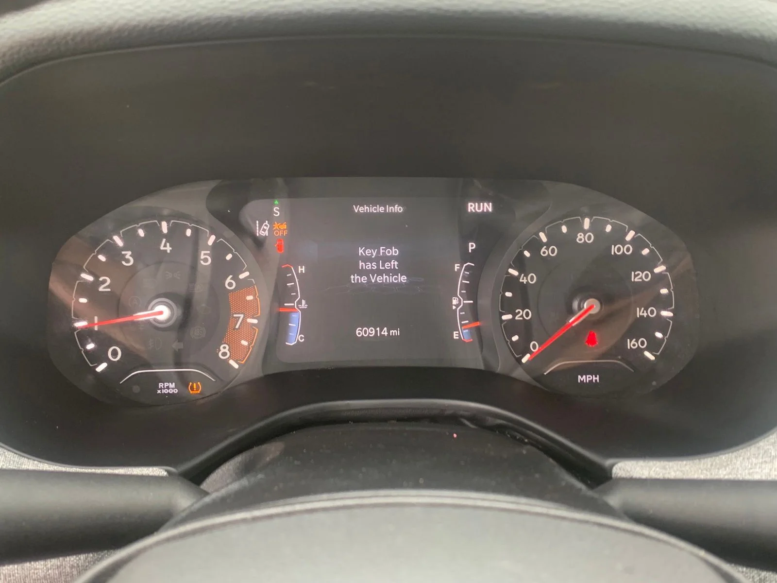 Used 2023 Gray Jeep Latitude image 13
