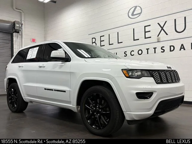 Used 2022 White Jeep Laredo X image 2