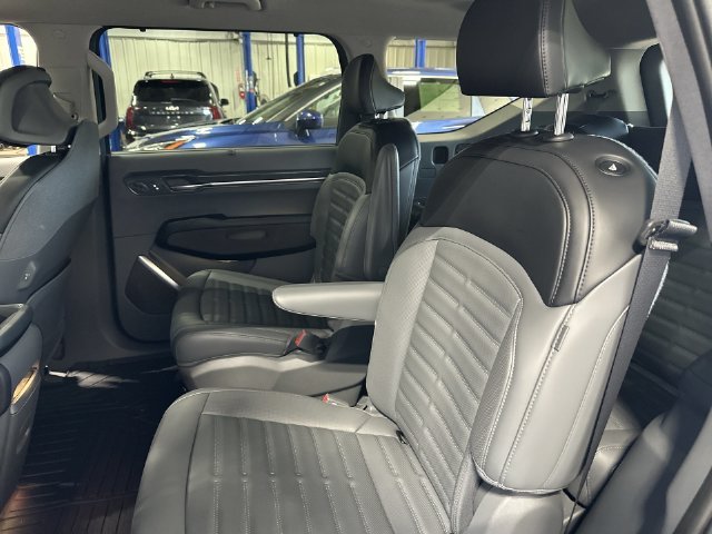 Certified Used 2024 Ocean Blue Kia Land image 30