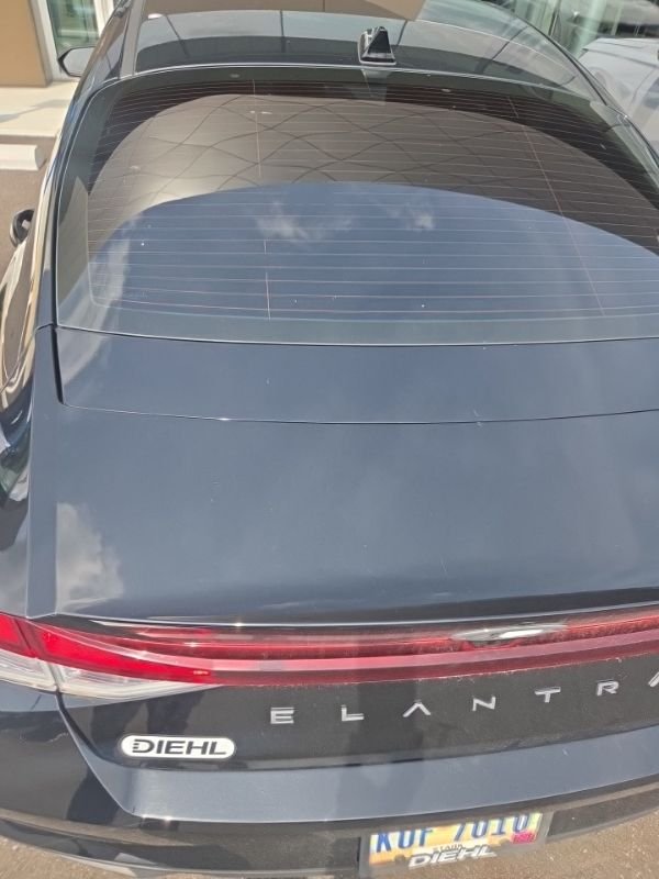 Used 2022 Black Hyundai SEL image 15
