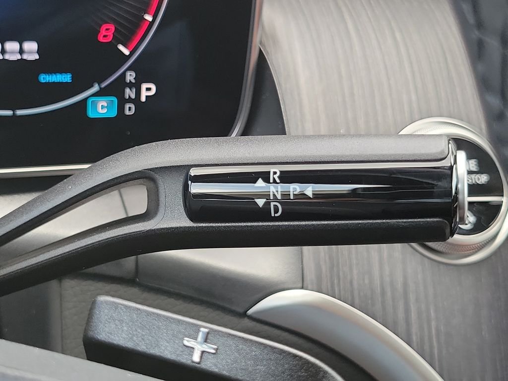 New 2027 Black Mercedes-Benz GLC 300 image 28