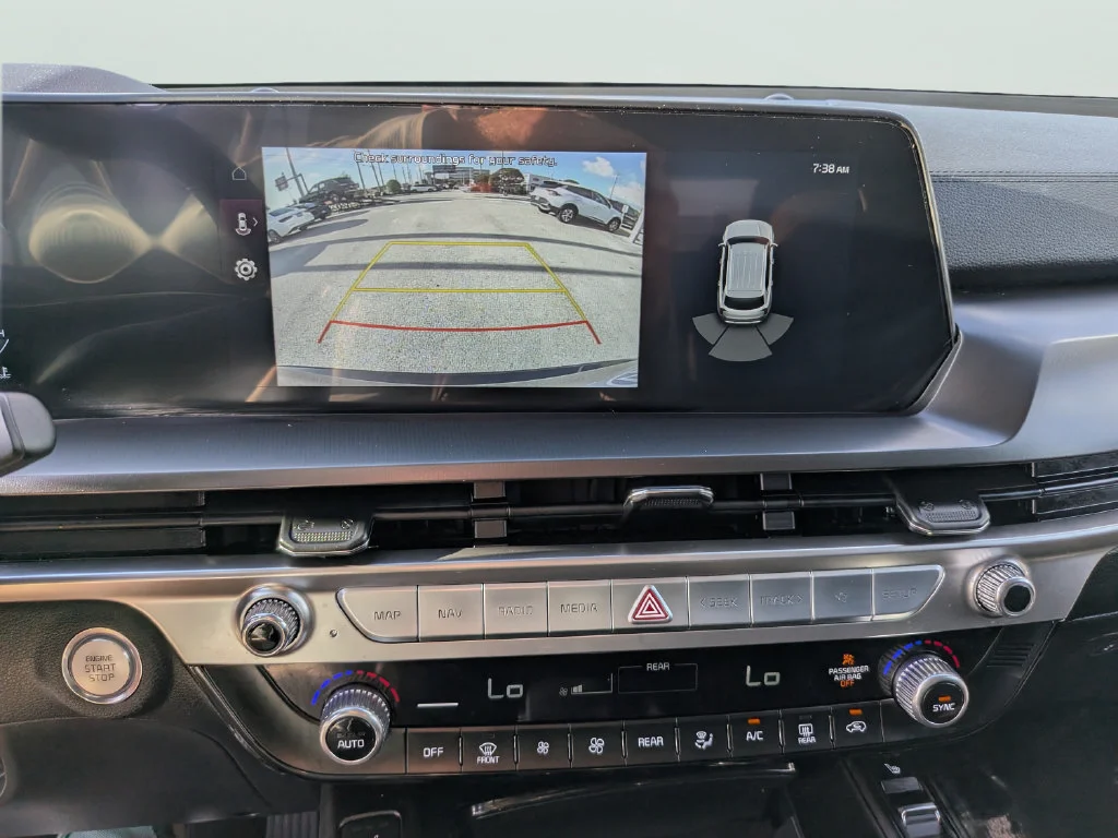 Used 2025 Black Kia S image 22