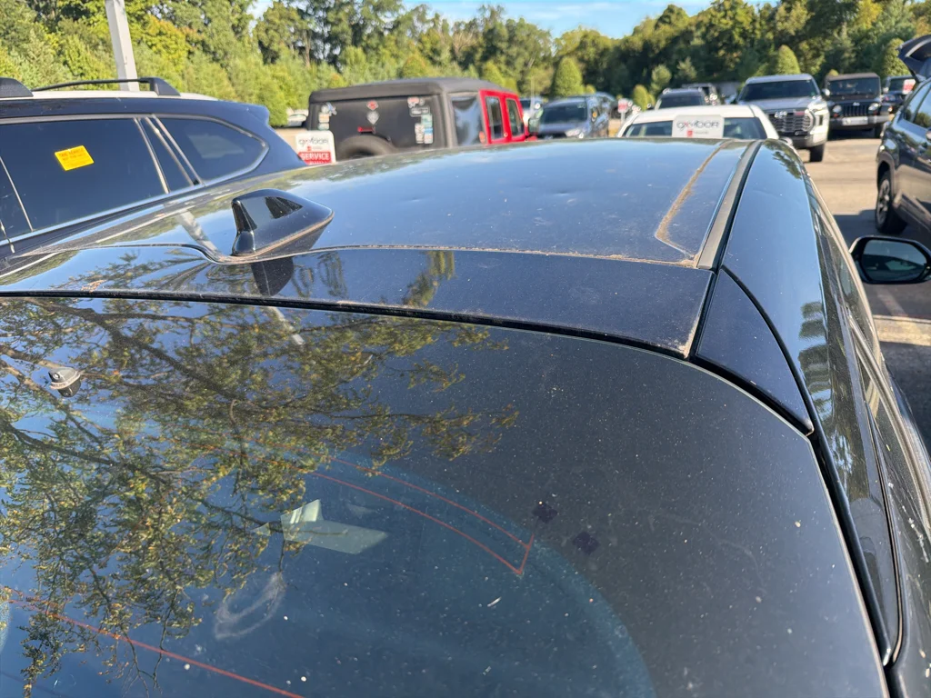 Used 2016 Midnight Black Metallic Toyota Three Touring image 5