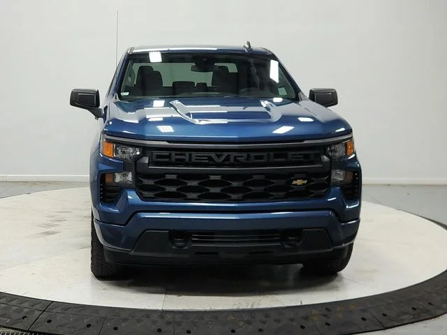 Used 2024 Blue Chevrolet Custom image 3
