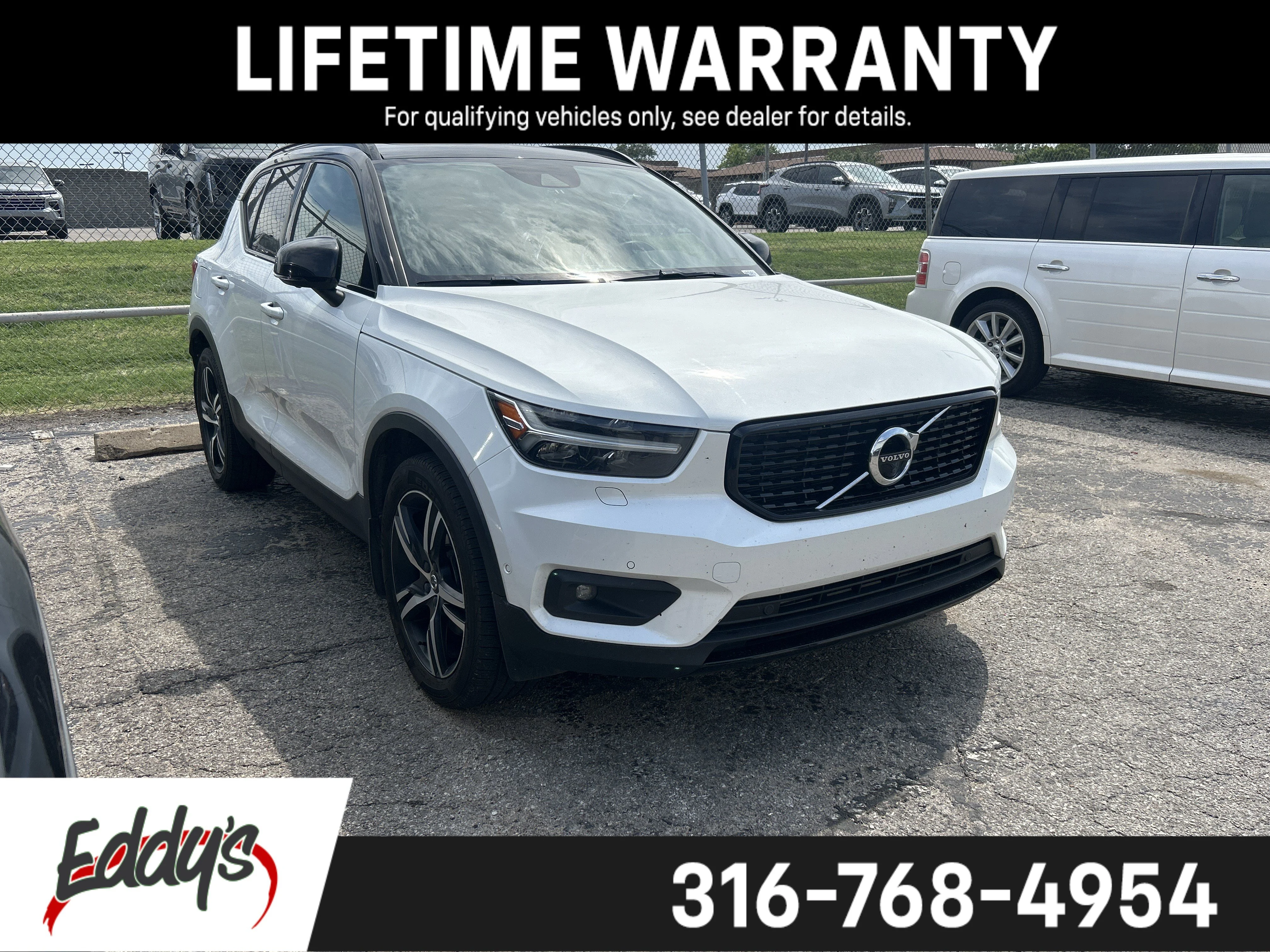 2019 Volvo XC40 T5 R-Design AWD's photo
