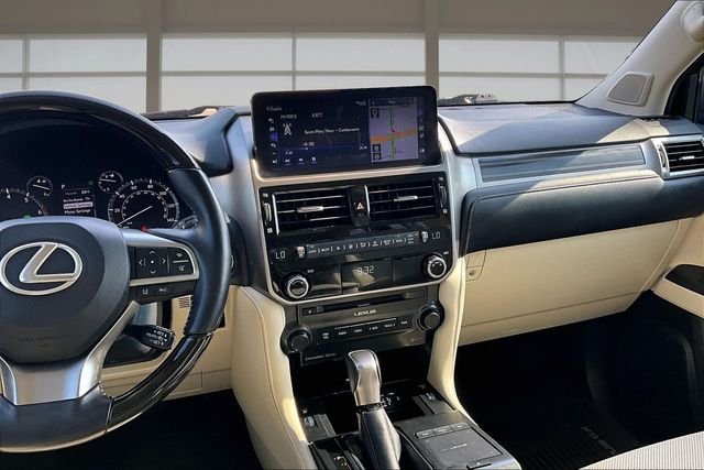 Used 2022 Black Lexus 460 image 6