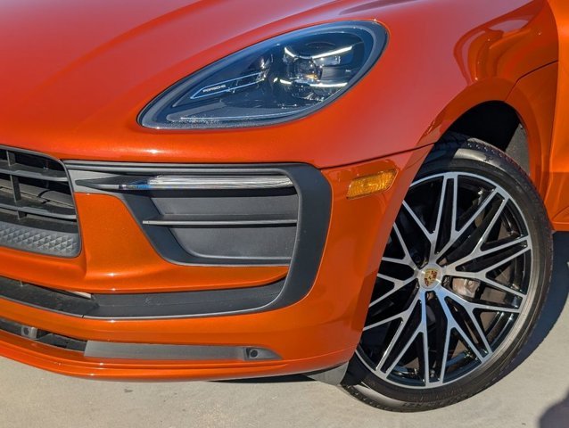 Used 2024 Papaya Metallic Porsche  image 10
