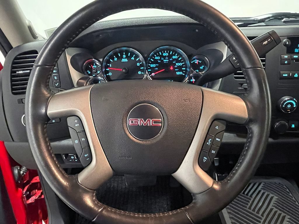 Used 2011 FIRE RED GMC SLE image 67