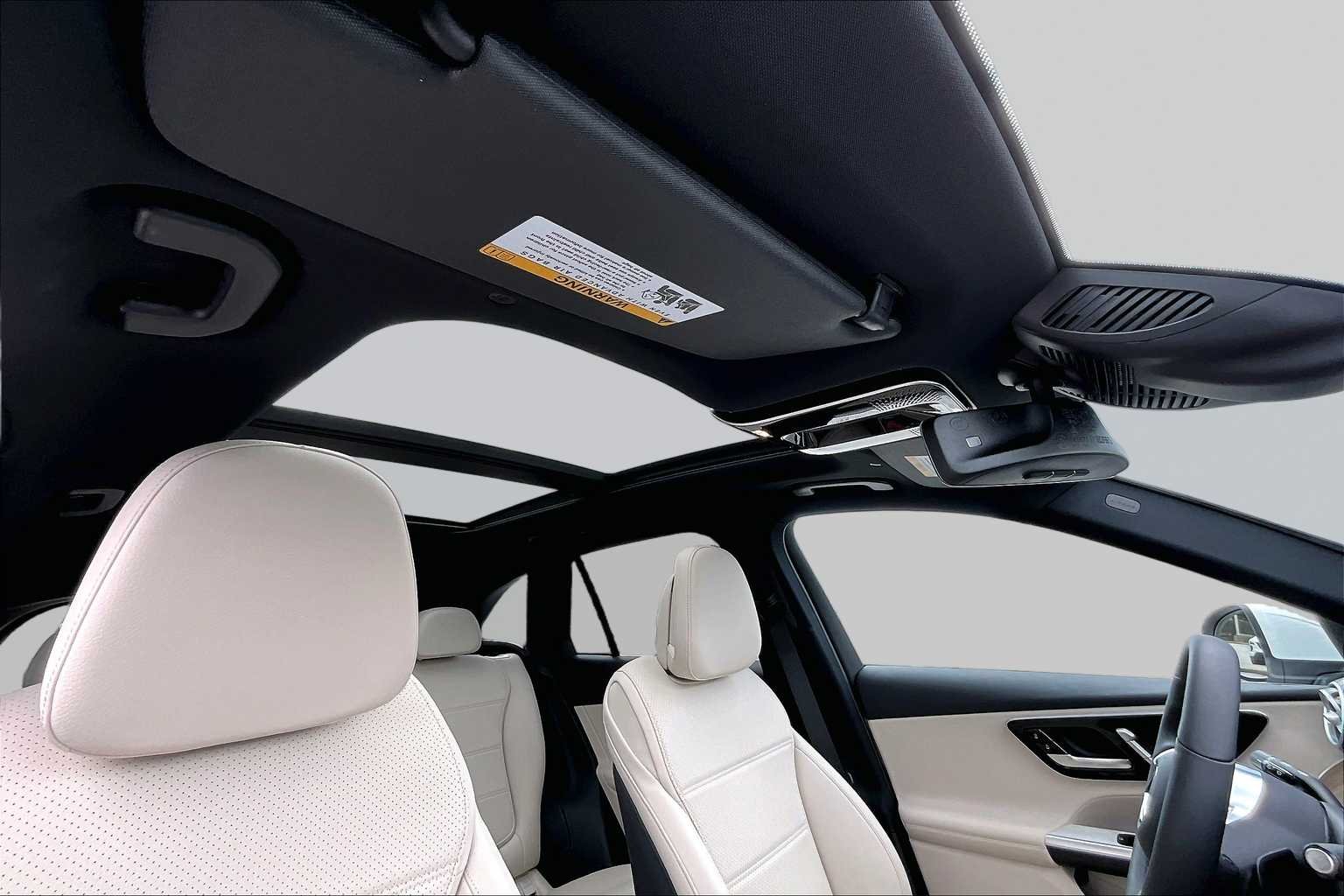 Used 2026 Polar White Mercedes-Benz GLC 300 image 27