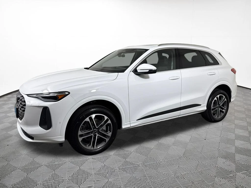 Used 2025 White Audi 2.0T Premium image 2