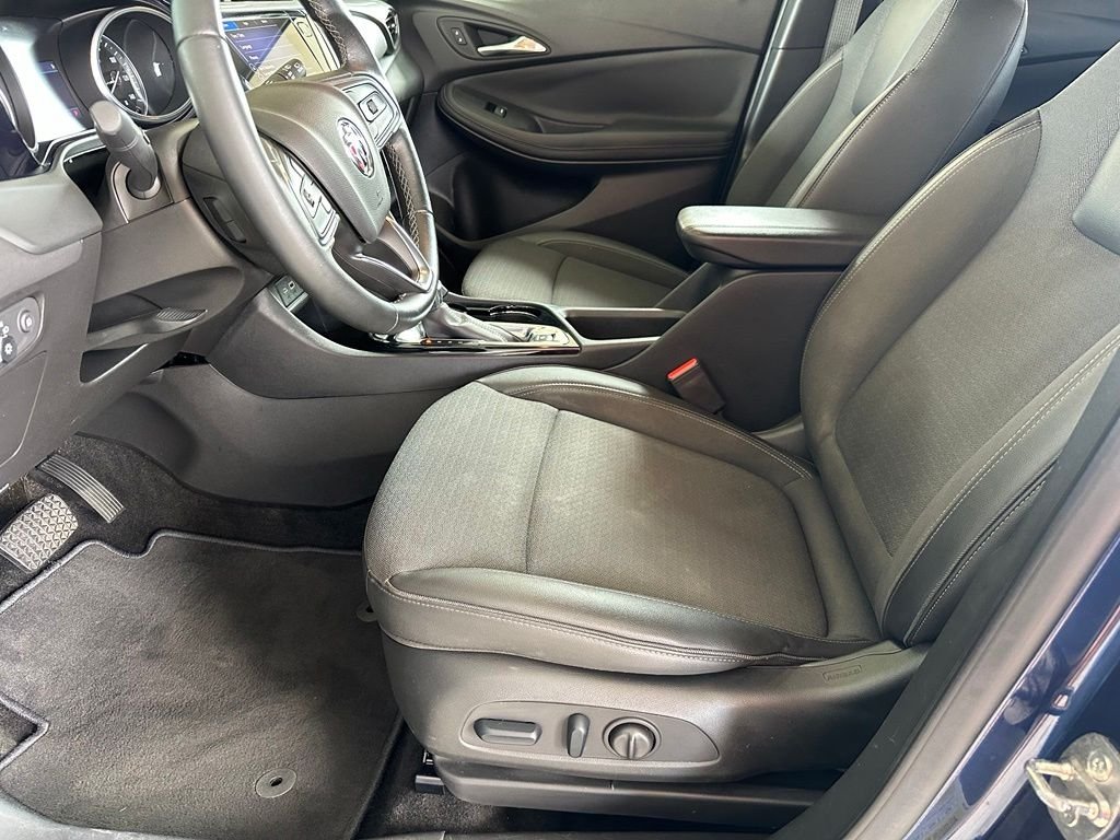Used 2023 Blue Buick Select image 13