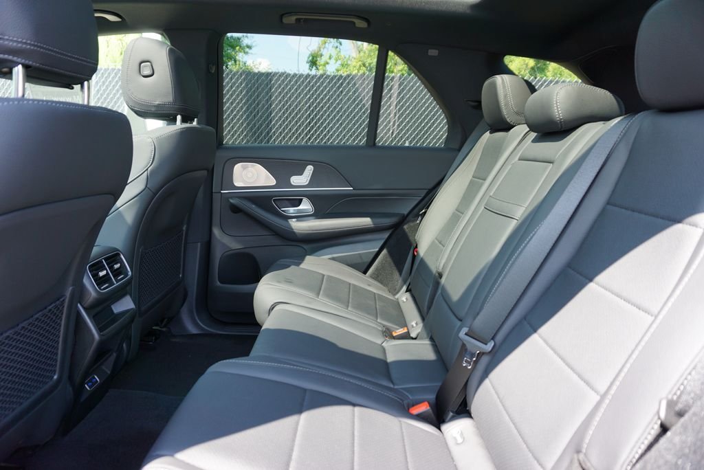Used 2026 Obsidian Black Metallic Mercedes-Benz GLE 350 image 47