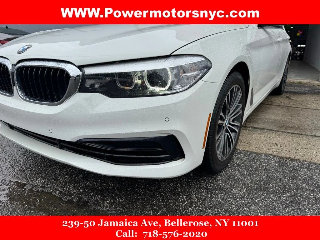 Used 2019 White BMW 540i xDrive image 10