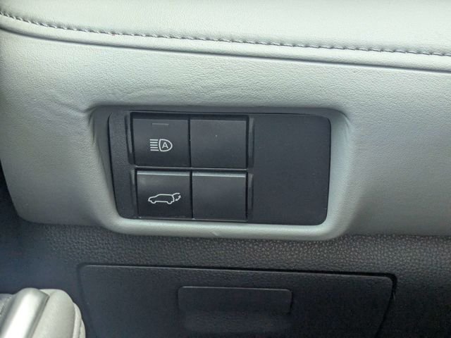 Used 2020 Black Toyota XLE image 25