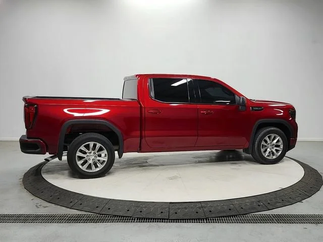Used 2024 Volcanic Red Tintcoat GMC Elevation image 8