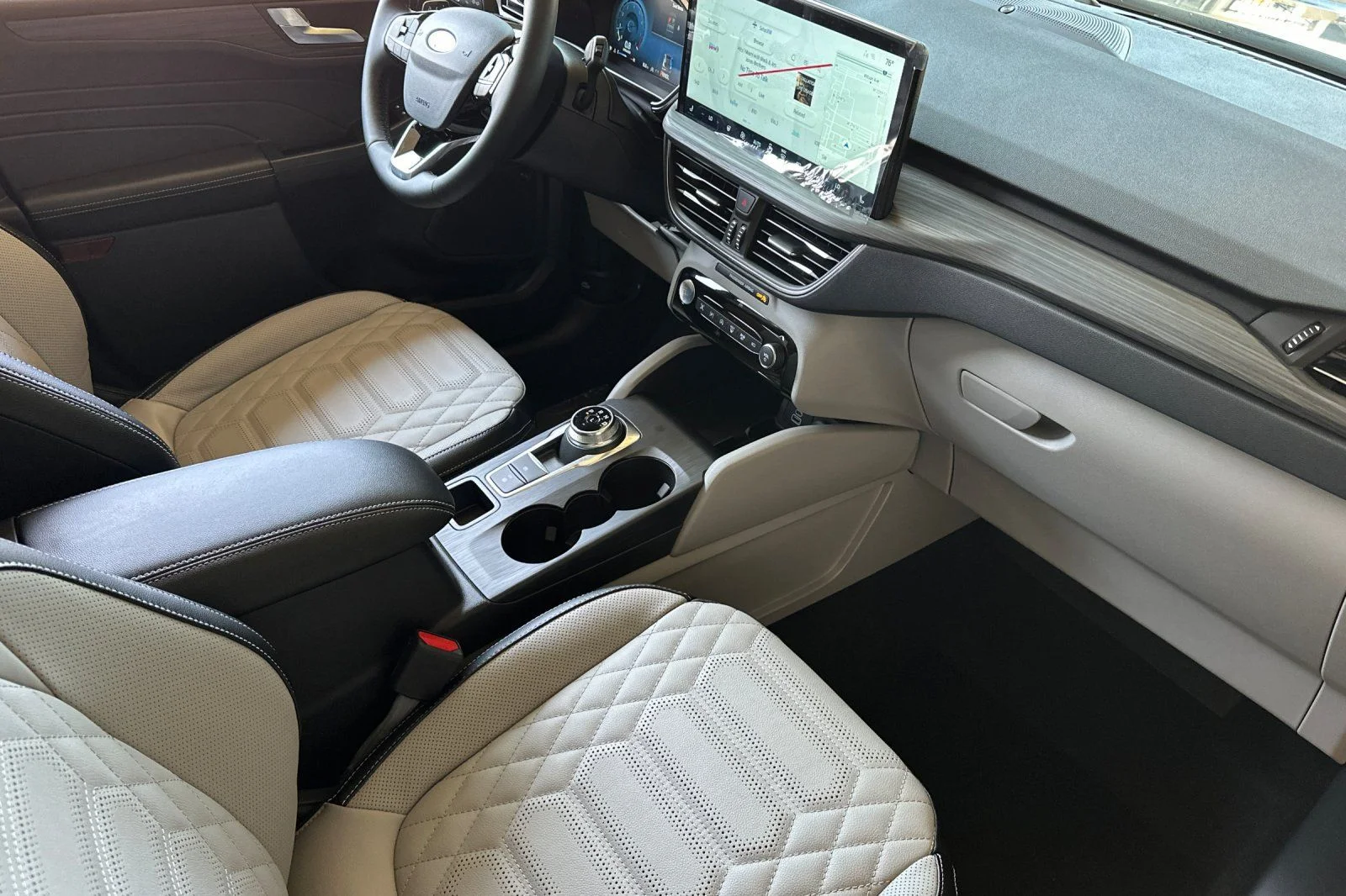 2024 Ford Escape Platinum - Photo 12