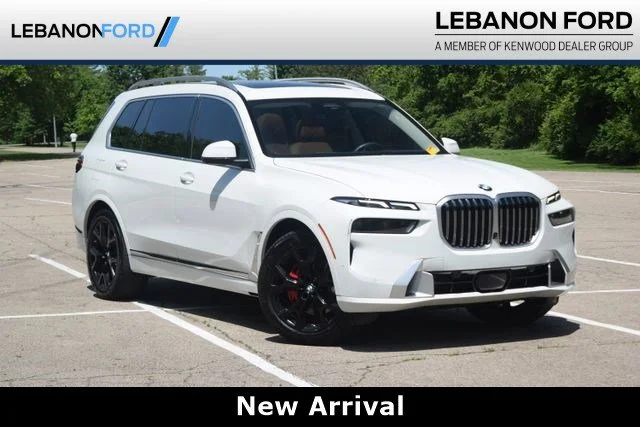 2023 BMW X7 xDrive40i's photo