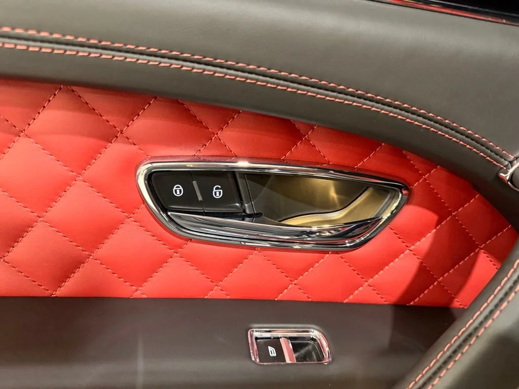 Used 2018  Bentley W12 image 45