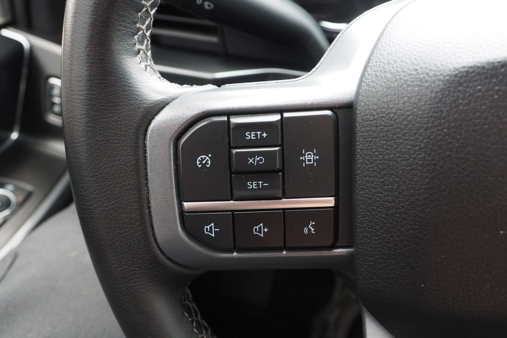 Used 2023 White Ford XLT image 27