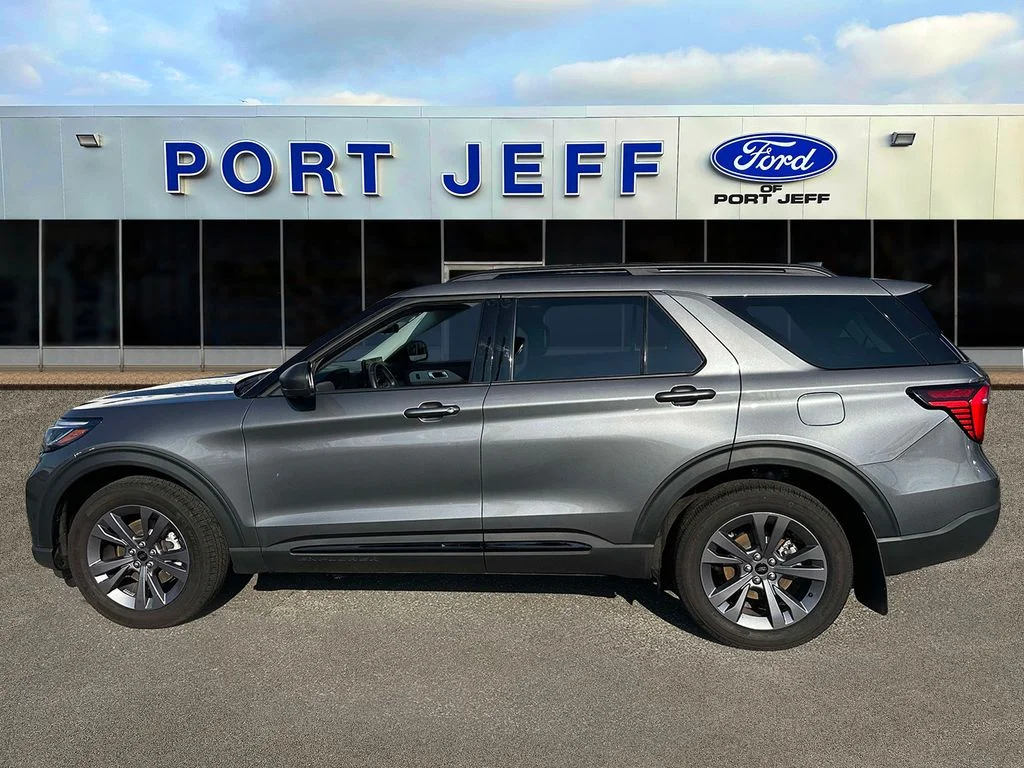 Used 2026 Gray Metallic Ford Active image 8
