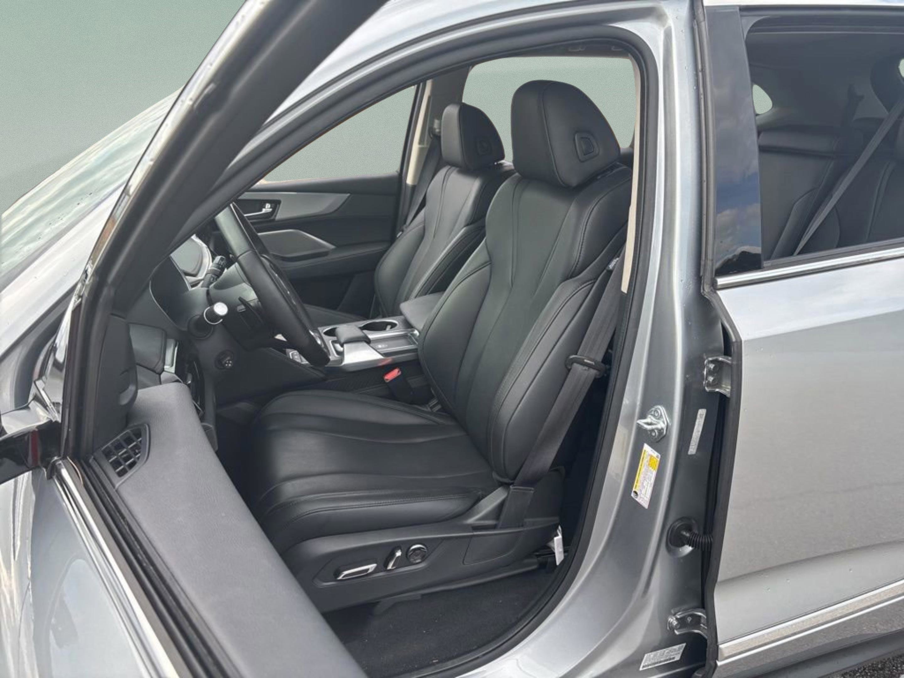 Used 2023 Silver Acura Standard image 31