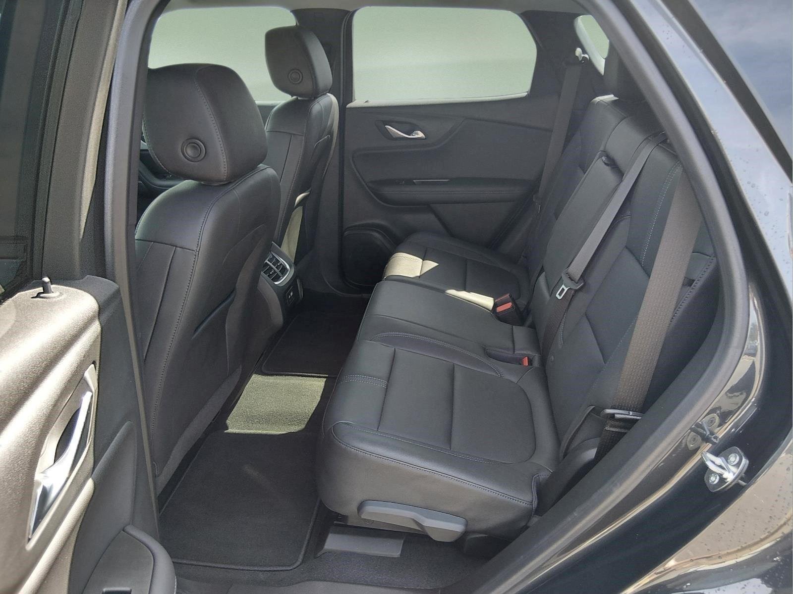 Used 2022 Iron Gray Metallic Chevrolet LT image 19